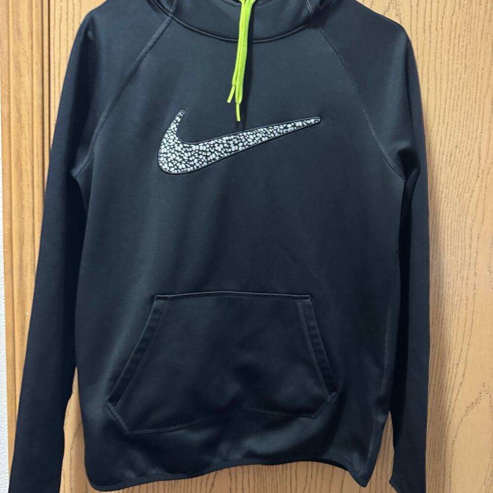 Nike Hoodie Therma fit size Small